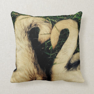 しっぽを引く クッション