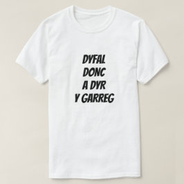 しつこく叩くと石が割れる Tシャツ