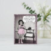 すぐにヴィンテージの写真の話の電話女の子のユーモア ポストカード (スタンド正面)