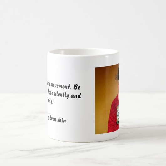 すぐに海軍大将のイ向こうずねの引用文のマグ コーヒーマグカップ (中央)