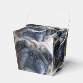 すぐに病気のパグ犬を飼う フェイバーボックス (正面サイド)