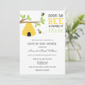 すぐに車で3つの赤ちゃんシャワーの家族になる 招待状 (スタンド正面)