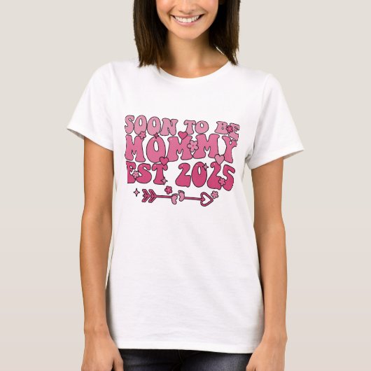 すぐにMommy 2025 Groovy Mom Est 2025が期待 Tシャツ (正面)