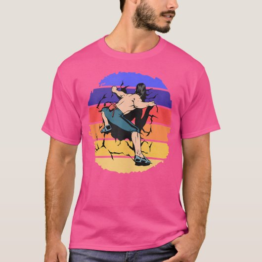 すごいウォールクライマー岩の山のクライミングボルダー Tシャツ (正面)