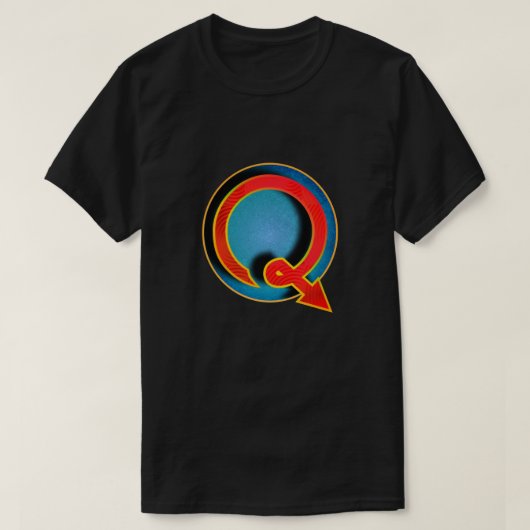 すごいヒーロー「Q」Insignia Tシャツ (デザイン正面)