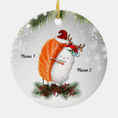 すし鮭お米の恋人アニバーサリーギフトお二人 セラミックオーナメント (裏面)