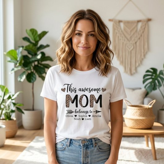 すばらしいお母さんヒョウ柄ファミリーネームスタイル Tシャツ