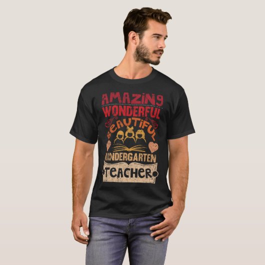 すばらしくすばらしく美しくより親切な先生 Tシャツ (正面フル)