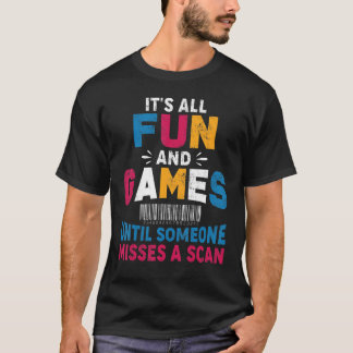 すべておもしろいとゲームメールキャリア郵便局員 Tシャツ
