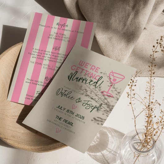 すべてがひとつになった手書きの遊び心あふれるパステルウェディング 招待状