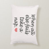 "すべてが失敗するとき、昼寝"の引用文及びハート取って下さい アクセントクッション (裏面(縦))