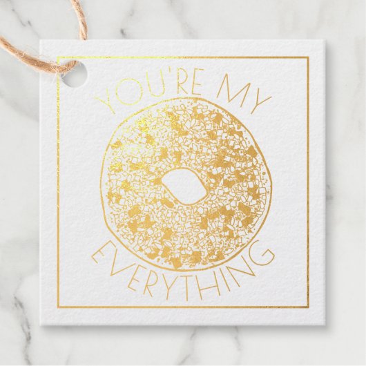 すべてが詰まったベーグル好きのためのウェディングギフト フェイバータグ (正面)