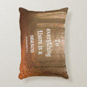 すべてには季節の聖書の聖句がある アクセントクッション (正面(垂直))