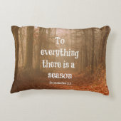 すべてには季節の聖書の聖句がある アクセントクッション (裏面)