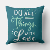 すべてのことを愛で装飾用クッションする クッション (裏面)