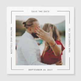 すべてののまわりに文字フレームをスミニマルクエア日付を保存