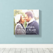 すべてのカップルの写真パーソナライズされたを始めた場所 キャンバスプリント (インサイチュ (ウッドフロア))