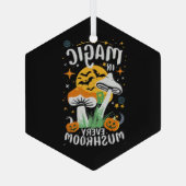 すべてのキノコに魔法が! ガラスオーナメント (裏面)