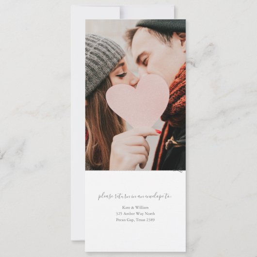 すべてのグレーと白のスクリプト写真結婚の 招待状 (裏面)