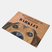 すべてのゲストは承認されなければならない可愛い犬 | ペットの写真 ドアマット (アングル)