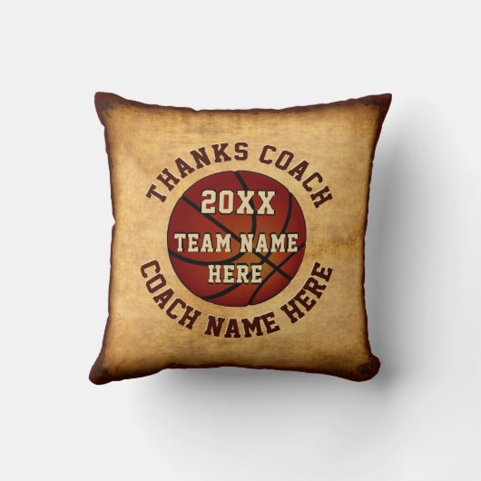 すべてのプレーヤーの名前のバスケットボールのコーチはギフト感謝していしています クッション (裏面)
