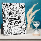 すべての不安を彼に投げ掛ける – 1ペテロ5:7 フォトプラーク (側面)