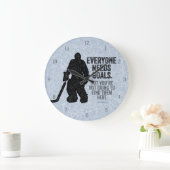 すべての人がゴールを必要とする（ホッケー） ラージ壁時計 (ホーム)