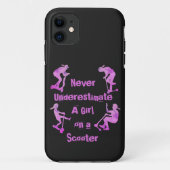 すべての変更文字決して少女スクーターを過小評価 Case-Mate iPhoneケース (裏面)