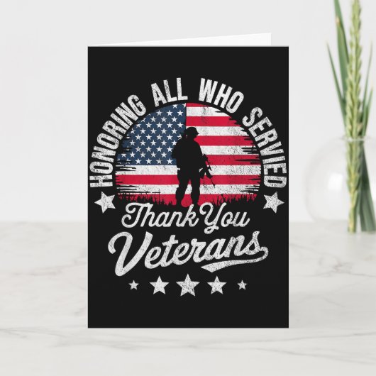 すべての奉仕者に敬意を表す 感謝 Veterans Day Mil カード (正面)