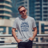 すべての娘素晴らしの背後に驚くべきパパ文字 Tシャツ