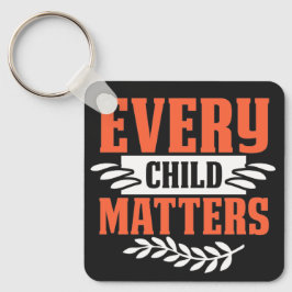 すべての子供は先住民に関わる キーホルダー