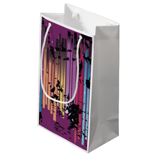 すべての行事グランジ抱き枕 スモールペーパーバッグ (裏面アングル)