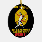 すべての選手の後ろに父ソフトボールパパ セラミックオーナメント (右)