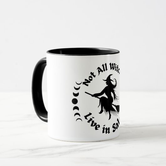 すべての魔女がセーレムマグカップに住んでいるわけではない マグカップ (正面左)