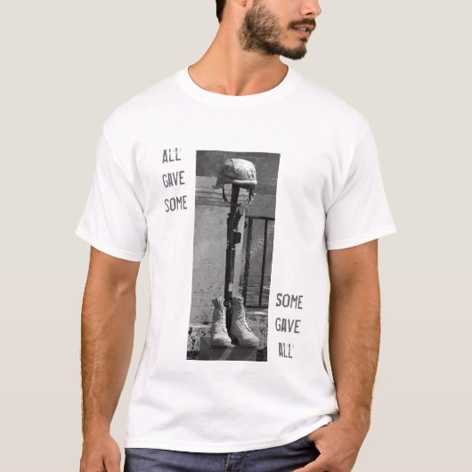 すべてはいくつかを与えました Tシャツ (正面)