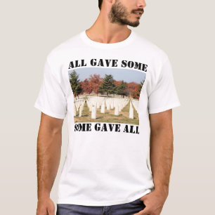 すべてはいくつかを、いくつか与えましたすべてを与えました Tシャツ