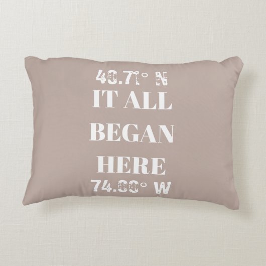 すべてはここから始まった オーダーメイドの座標 アクセントクッション (裏面)