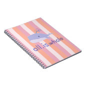 すべてはですクジラ(青、ピンクのストライプ) ノートブック (右側)