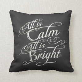 すべては平静、すべてです明るい黒板のクリスマスです クッション