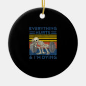 すべては重量挙げのNess Gymの贈り物を傷つける セラミックオーナメント (正面)