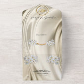 すべてを一つにまとめたゴールドシルクとパールのウェディング招待状 オールインワン招待状 (外側)