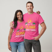 すべてを登るハイカーハイキングマウンテン Tシャツ (ユニセックス)