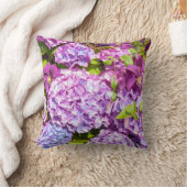 すみれ色のアジサイ、庭の枕 クッション (ブランケット)