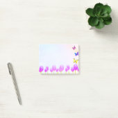すみれ色のチューリップの花と蝶々 ポストイット (オフィス)