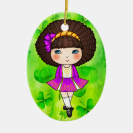 すみれ色の服のアイルランドのダンサー セラミックオーナメント