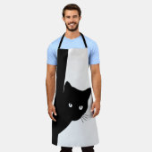 ずるそうな黒猫 エプロン (着用した状態)