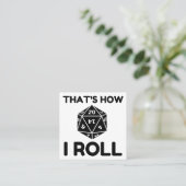 そうして私は転が20面のサイコロ スクエア名刺 (スタンド正面)