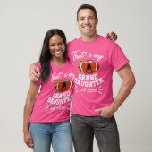 そこが私の孫娘のサッカーおばあちゃん Tシャツ (ユニセックス)