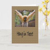 そこに腕の広がりのテナガザル猿のこつ カード (黄色い花)