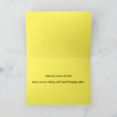 そしておもしろい大流行の間にかわいい座って犬を飼い続ける カード (内部)